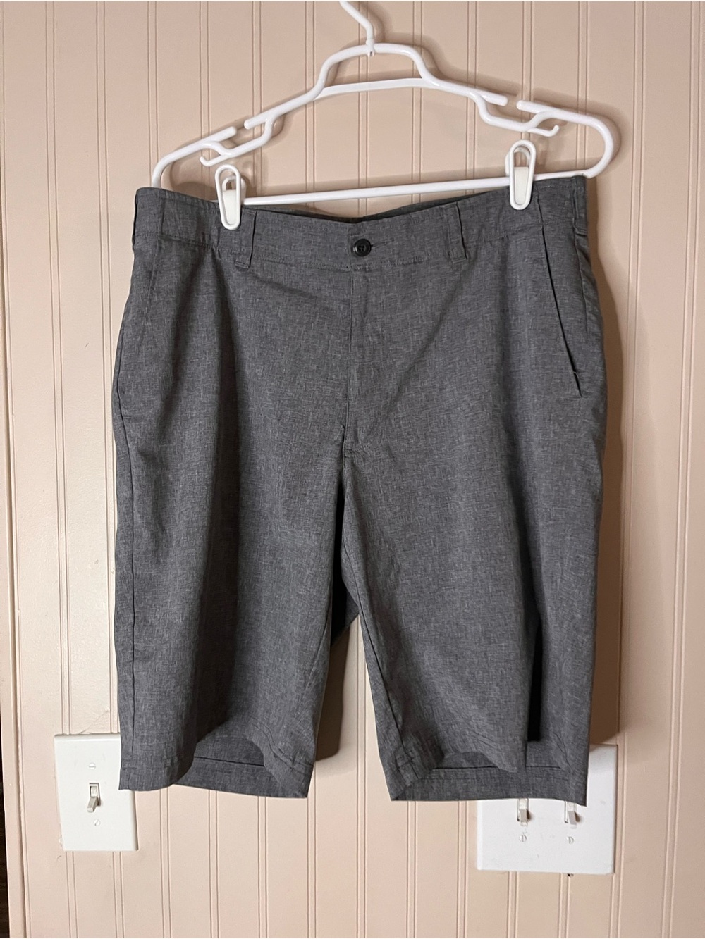 Ben Hogan Size 34 Gray Performance Shorts Polyester
